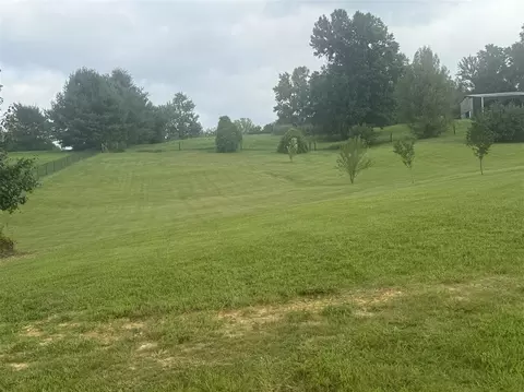 18 Old Hickory Lane, Scottsville, KY 42164