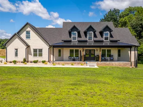5467 Conn Rd, Adairville, KY 42202