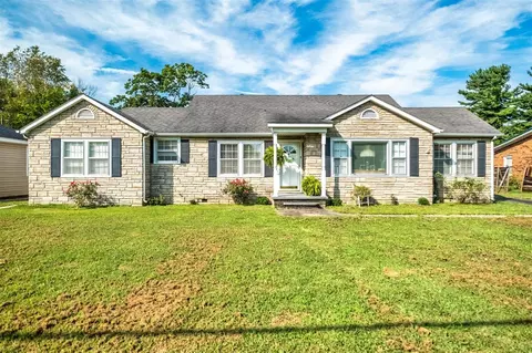 1027 N Main St, Russellville, KY 42276