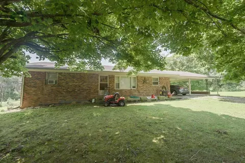 209 Emma Cook Rd, Scottsville, KY 42164