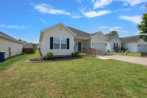 1013 Overboard Ct, Bowling Green, KY 42101