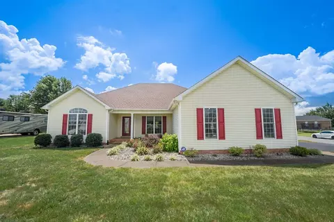 707 Summerlin Dr, Bowling Green, KY 42104