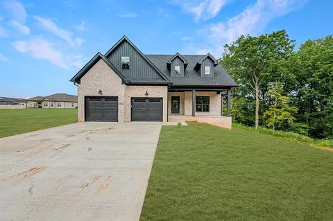 2233 Annapolis Ct, Bowling Green, KY 42104