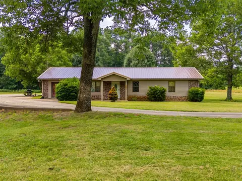 2869 Glen Lily Rd, Bowling Green, KY 42101