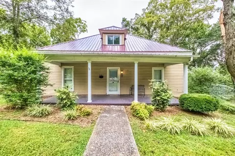 864 Armstrong St, Russellville, KY 42276