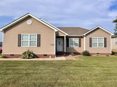 612 Stone Hollow Ln, Bowling Green, KY 42101