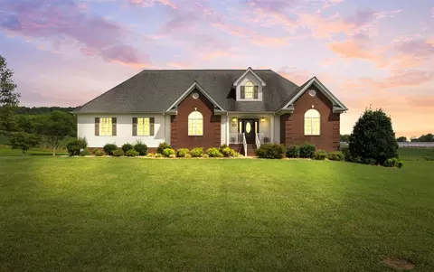 108 Knob Hill Rd, Horse Cave, KY 42749