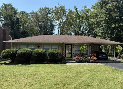 706 Peveler Dr, Russellville, KY 42276