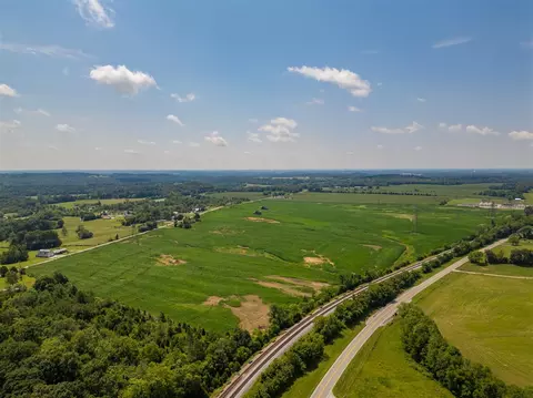 5705 Old Madisonville Rd, Hopkinsville, KY 42240