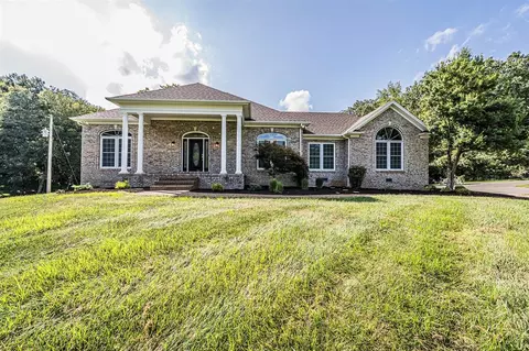 753 S Hewitt Rd, Bowling Green, KY 42103