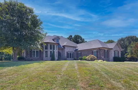 203 Stone Bluff Ln, Alvaton, KY 42122