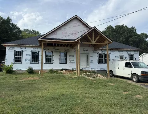 704 Pearce Way, Bowling Green, KY 42101