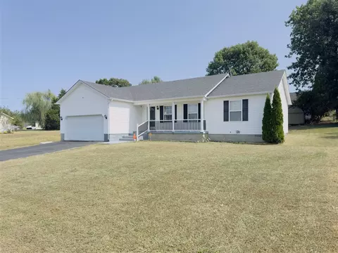 734 Denali St, Bowling Green, KY 42101