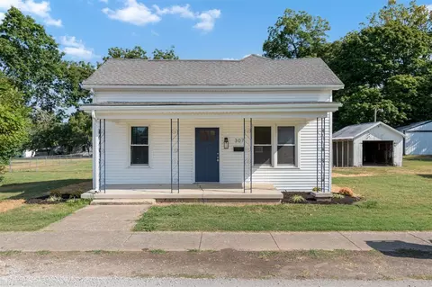 307 E Washington St, Franklin, KY 42134