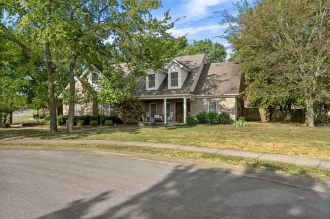 121 Sally Cir, Bowling Green, KY 42101