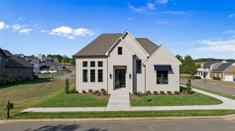 900 Drakes Ridge Ln, Bowling Green, KY 42103