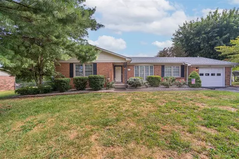 1733 Karen Cir, Bowling Green, KY 42104