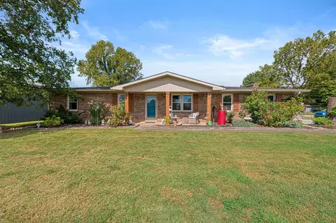 1062 Hammett Hill Rd, Bowling Green, KY 42101