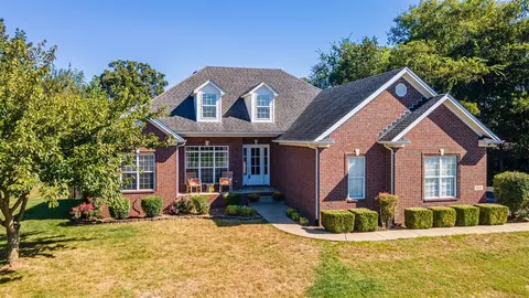 133 Huntsman Cir, Bowling Green, KY 42103