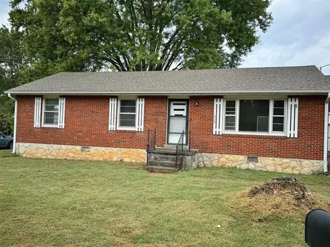 1405 Virginia Dr, Bowling Green, KY 42101