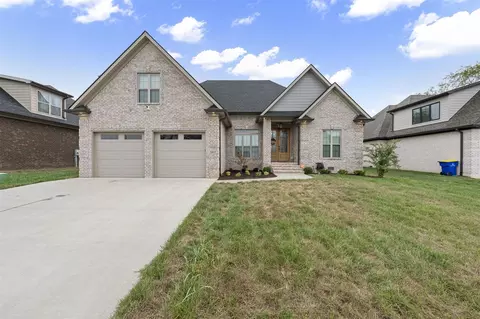 562 Mcintyre St, Bowling Green, KY 42101