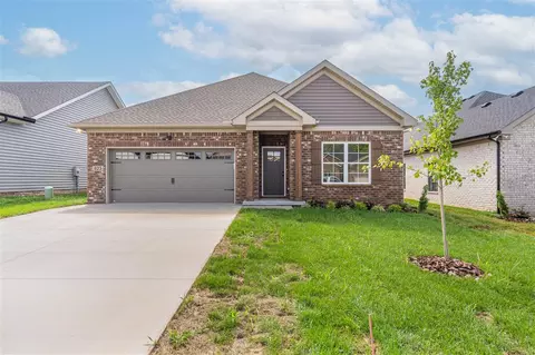 823 Mcintyre St, Bowling Green, KY 42101