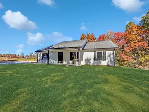 560 Morgan Rd, Payneville, KY 40157