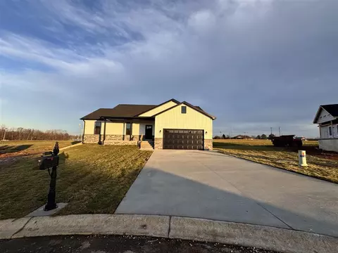 26 Henry Allen Ct, Brandenburg, KY 40108