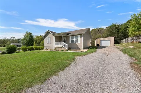 102 Sherwood Dr, Edmonton, KY 42129