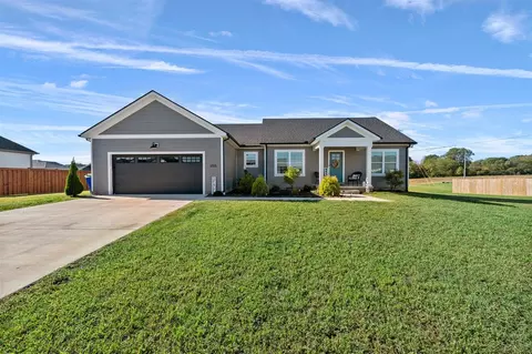 1705 Veranda Ct, Franklin, KY 42134