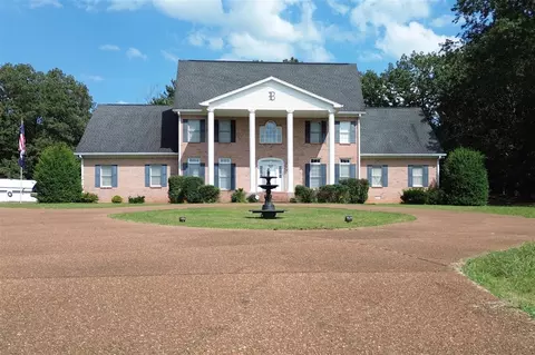 2823 Tyree Chapel Rd, Franklin, KY 42134