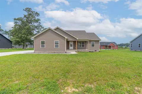 213 Greenbriar Ln, Smiths Grove, KY 42171