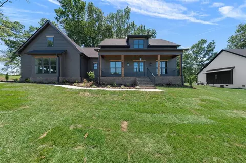239 Crabtree Ln, Bowling Green, KY 42103