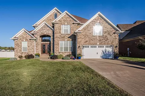 416 Rodeo Ln, Bowling Green, KY 42101