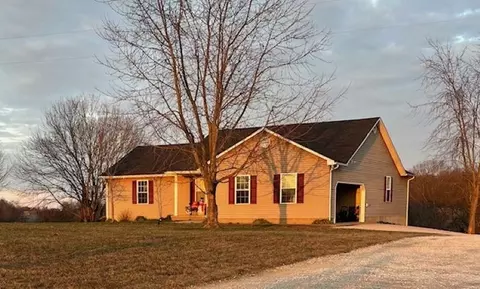 346 Whitley Ln, Smiths Grove, KY 42171