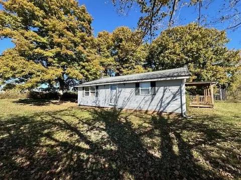 2224 Old Greenville Rd, Russellville, KY 42276