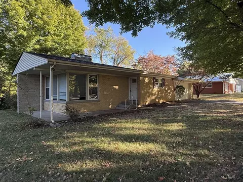 2506 Mohawk Dr, Bowling Green, KY 42104