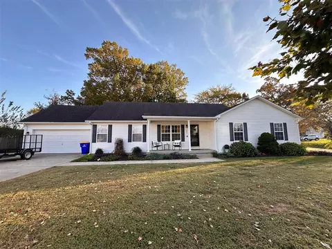 223 Red Maple St, Bowling Green, KY 42101