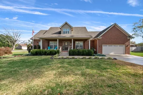 322 Scott Ln, Bowling Green, KY 42103