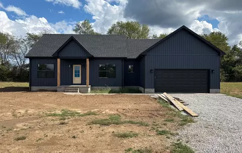 12482 Lewisburg Rd, Lewisburg, KY 42256