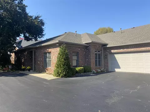 100 Legends Dr, Bowling Green, KY 42103