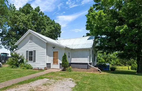 270 Peterson Ave, Auburn, KY 42206