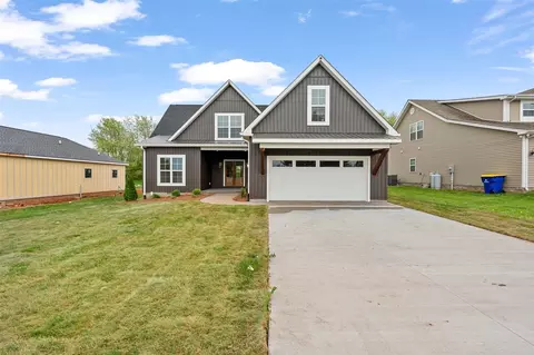 301 Collett Rd, Bowling Green, KY 42104