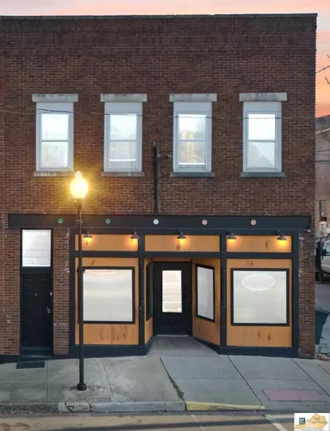105 Broadway St, Cave City, KY 42127