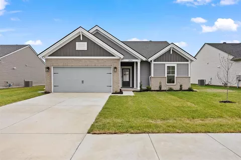 2854 Brahman Cir, Bowling Green, KY 42104