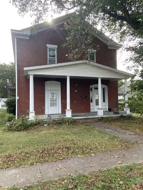 125 E 131 E 10th Ave, Bowling Green, KY 42101
