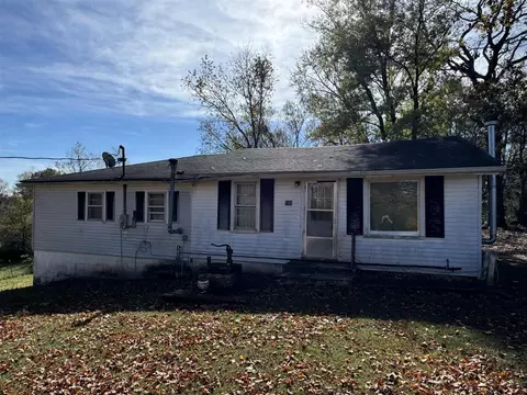 745 Loving Rd, Bowling Green, KY 42101