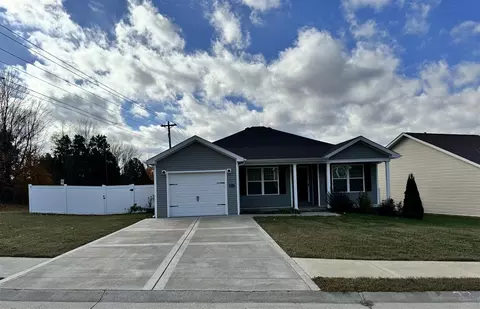 613 Cherry Blossom Rd, Bowling Green, KY 42101