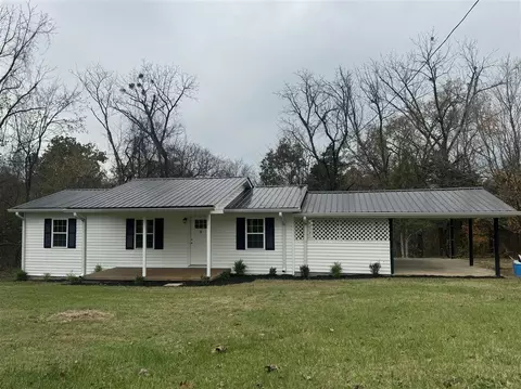3419 Old Hartsville Rd, Scottsville, KY 42164