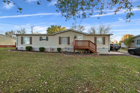 145 Waltrip Ave, Bowling Green, KY 42101